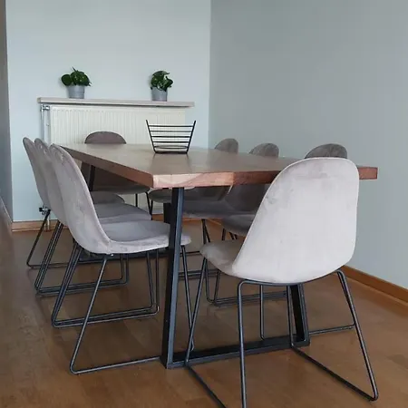 Appartement Met Zeezicht Op Het Van Bunnenplein * Knokke-Heist